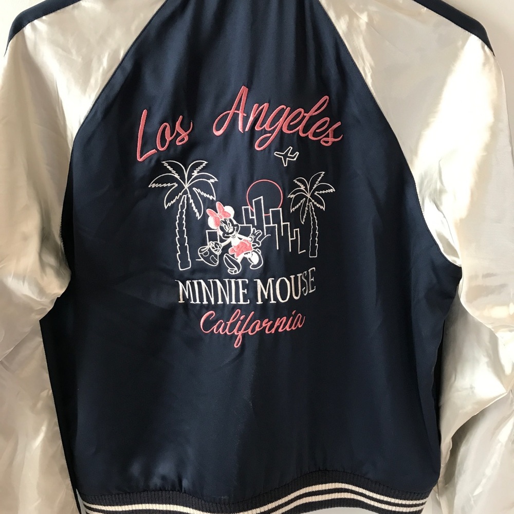 Disneyland Uniqlo exclusive xs can fit up to medium